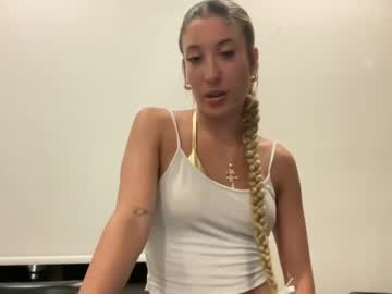cam girl porn sluttylilsister image #4516820