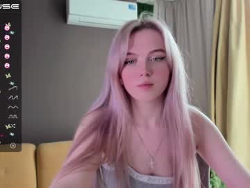 cam girl porn small_blondee image #1645533