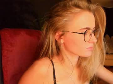cam girl porn linellali image #2960047