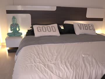 cam girl porn ashlyeroberts01 image #5360387