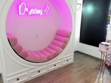 cam girl porn ashlyeroberts1 image #1509605