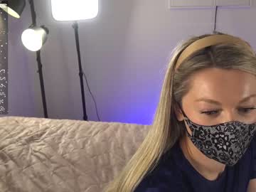 cam girl porn blondehottiekerry image #4399320
