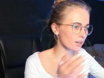 cam girl porn linellali image #2881933