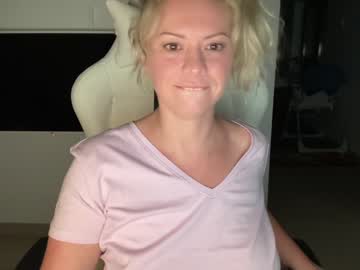 cam girl porn kiradivine image #2717114