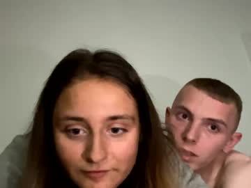 cam couple porn trixeyxo image #7050641