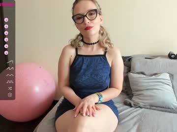 cam girl porn emilymilf__ image #4491063