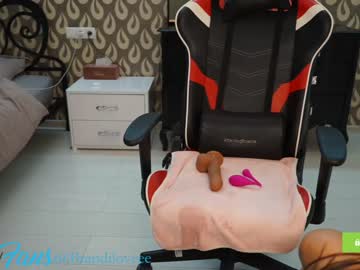 cam girl porn brandiloveee image #1116222