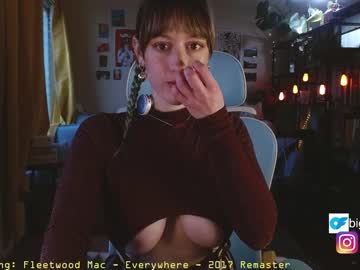 cam couple porn bigeyesxo image #5993900