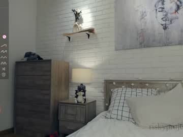 cam girl porn riskyproject image #5087814