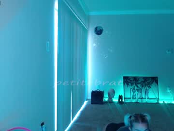 cam girl porn petitebrat image #203098