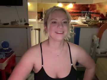 cam girl porn kiradivine image #3556584