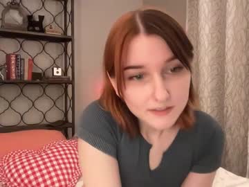 cam girl porn tinytittytia image #6419324