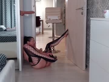 cam girl porn carmela_fox image #2586291