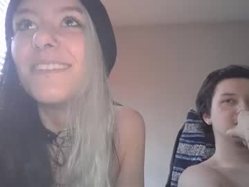 cam couple porn feralfoxiee image #5862242