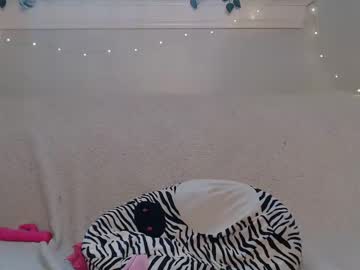 cam girl porn petitegirluvsdick image #5073096