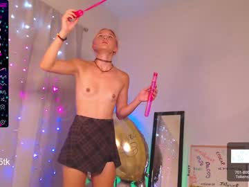 cam girl porn petitebrat image #4996041