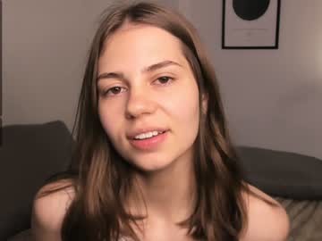 cam girl porn junebragga image #2175913