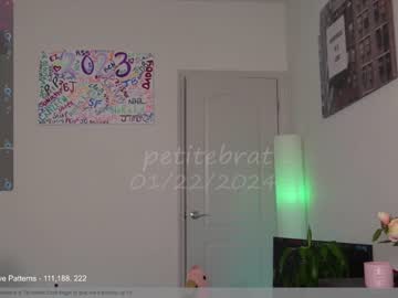 cam girl porn petitebrat image #6200450