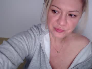 cam girl porn kiradivine image #1913776