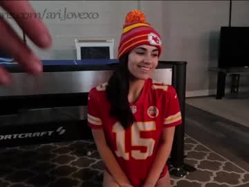 cam couple porn ari_lovexo image #3736172