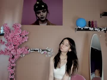 Cam for emmi_sunshine