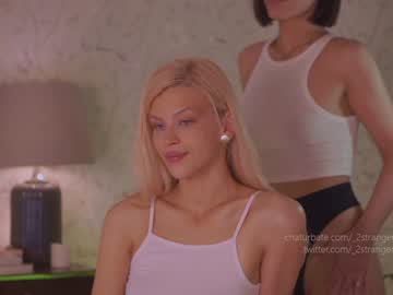 cam girl porn _2strangers image #2475572