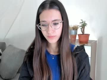 cam girl porn maidabunton image #6436230