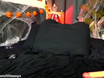 cam girl porn lillieonyx image #369222