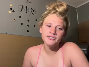 Cam for kayleighashford