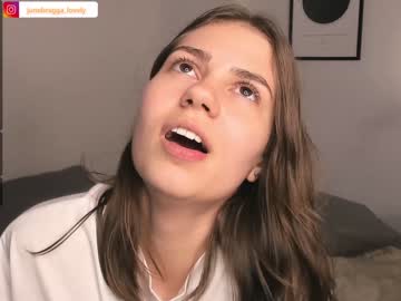 cam girl porn junebragga image #2177926
