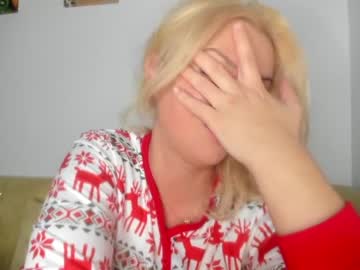 cam girl porn kiradivine image #3177472