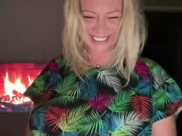 cam girl porn kiradivine image #4213946
