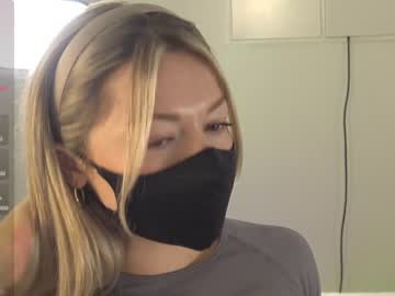 cam girl porn blondehottiek image #5983997