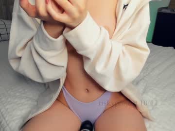 cam girl porn riskyproject image #5677349