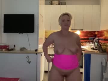 cam girl porn kiradivine image #3614195