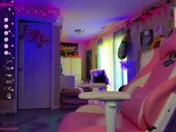 cam girl porn daphnemadison image #2589225