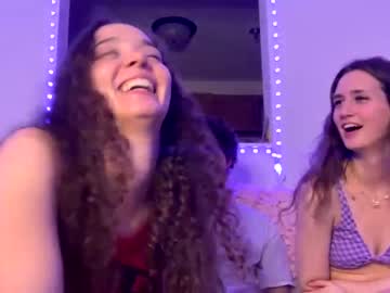 cam girl porn kylieexoxoxo2432 image #6728453