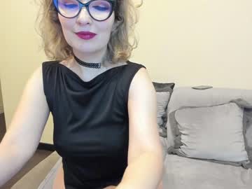 cam girl porn emilymilf__ image #3545960
