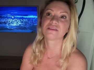 cam girl porn kiradivine image #2416480