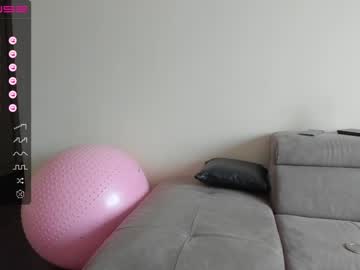cam girl porn emilymilf__ image #4548069