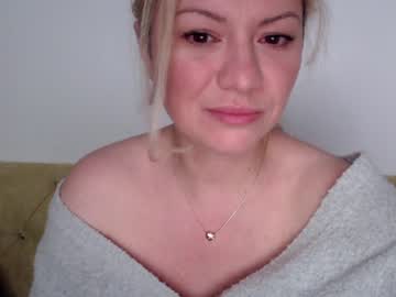 cam girl porn kiradivine image #1748392