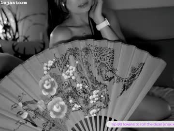 cam girl porn alejastorm image #715549