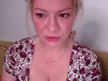 cam girl porn kiradivine image #1884741