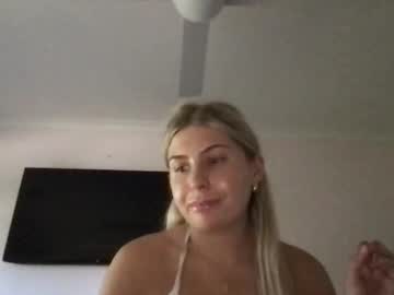cam girl porn miariver image #7031089