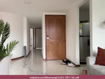 cam girl porn bloomyogi image #3213229
