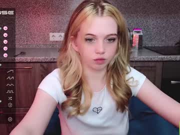 cam girl porn small_blondee image #4270785