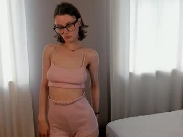 cam girl porn moirebaggs image #7085093