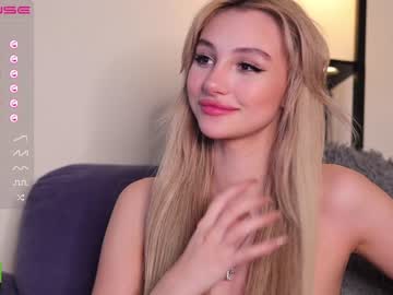 cam girl porn babeholly image #4822682