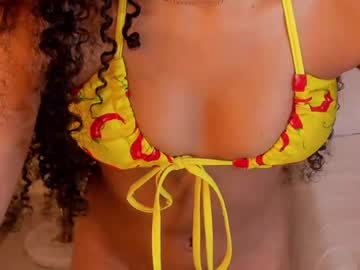 cam girl porn lucia_aven image #3121483