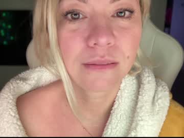 cam girl porn kiradivine image #6555113